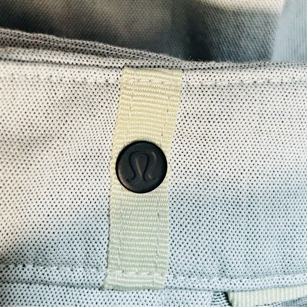 Lululemon Athletica shorts Commission golf short Classic fit 7 gray men Size: 30 - Picture 9 of 9